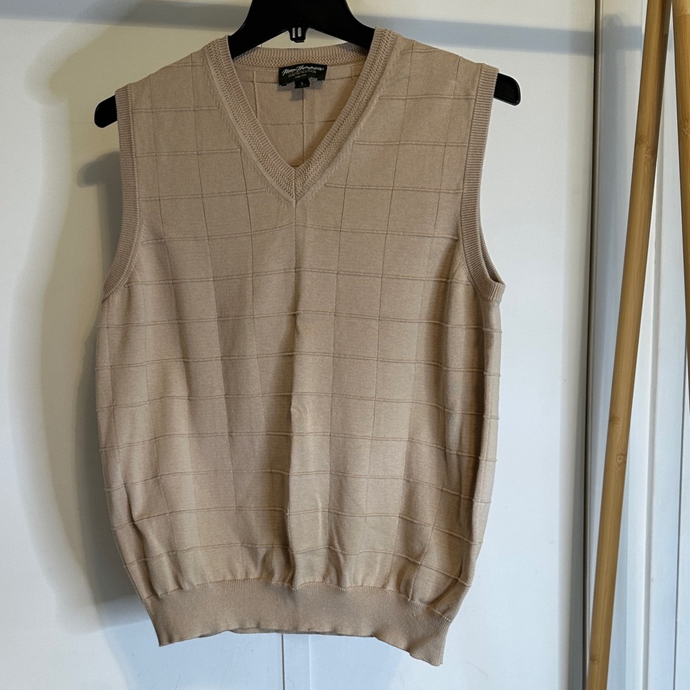Norm Thompson Beige V-Neck Sweater Vest